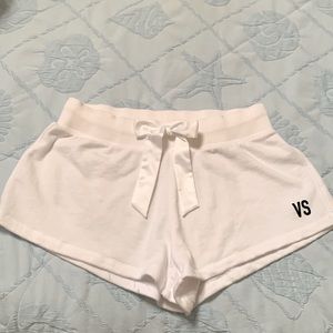 ๐Victoriaโs Secret๐White Terry Shorts